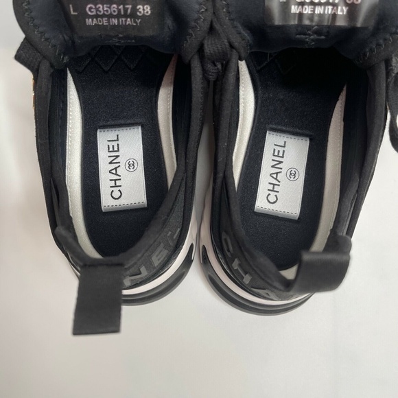 ❌❌ SOLD Chanel NIB 2021 Black Calfskin Gold CC Logo 38 EUR Runners Trainers - Picture 11 of 12